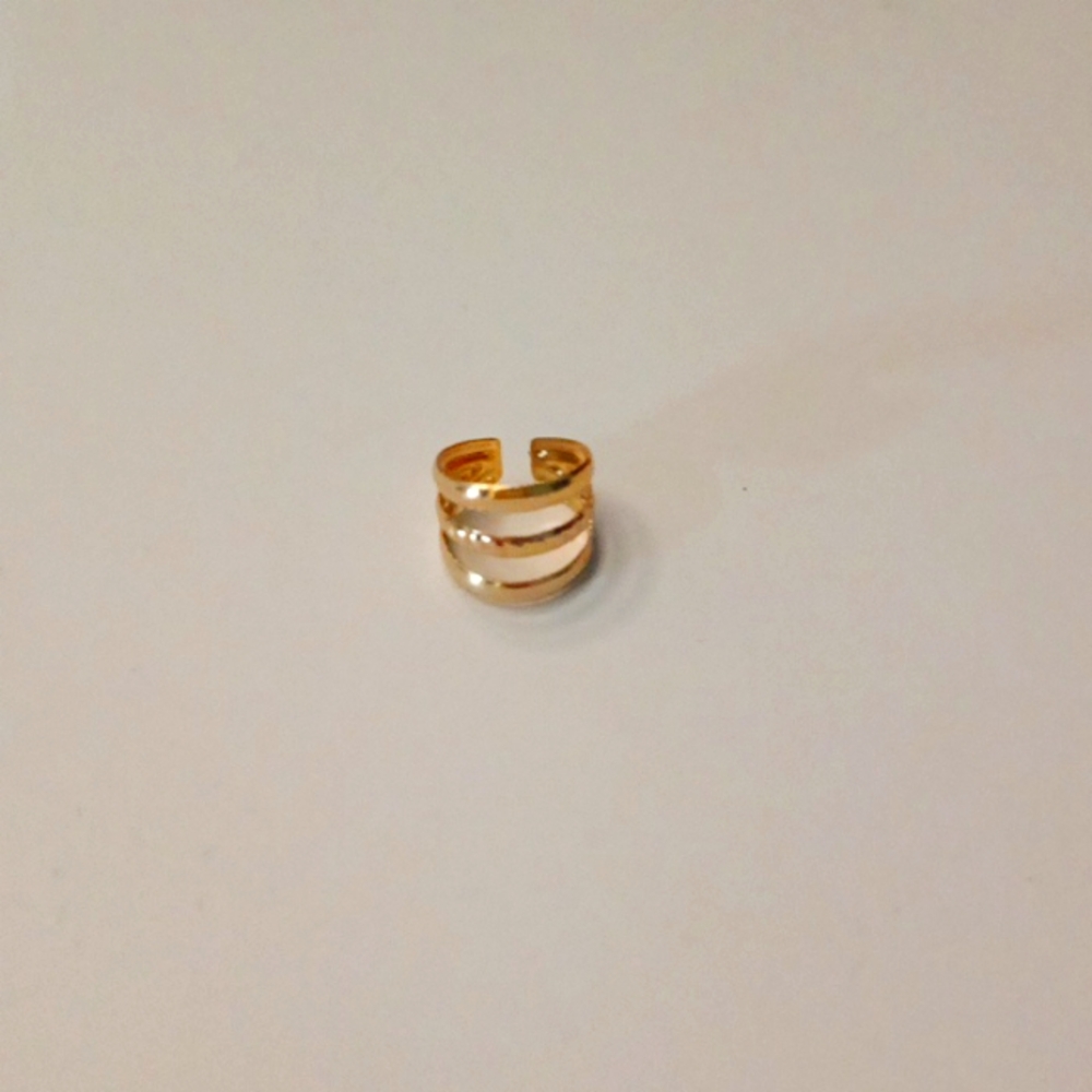 3 hoop gold tone adjustable ear cuff